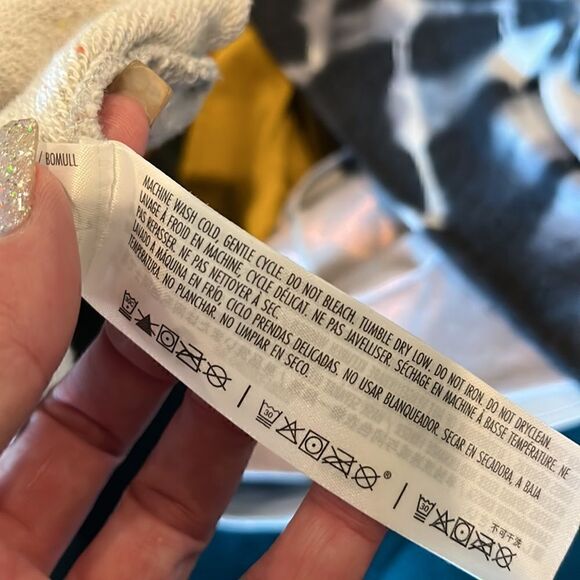 Disney “I Run On Disney And Caffeine” Sweatshirt, M! - Picture 10 of 10